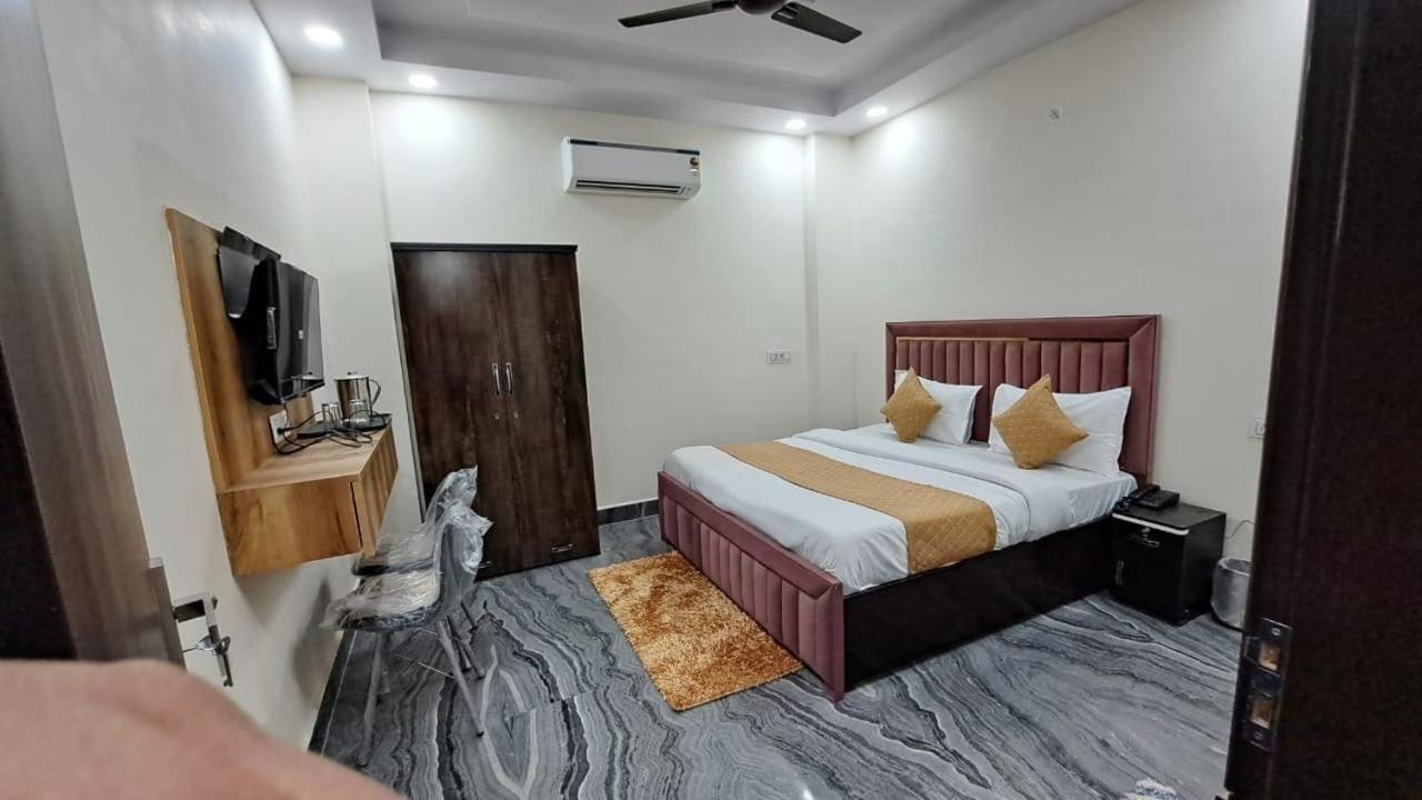 Hotel O City Deluxe Delhi Kültér fotó